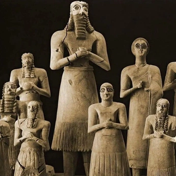 A cover of "Sumer" cluster. The owner is 8ug8ear. The cluster consists of 8 elements.