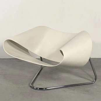 A cover of "chair" cluster. The owner is sageswasey. The cluster consists of 7 elements.