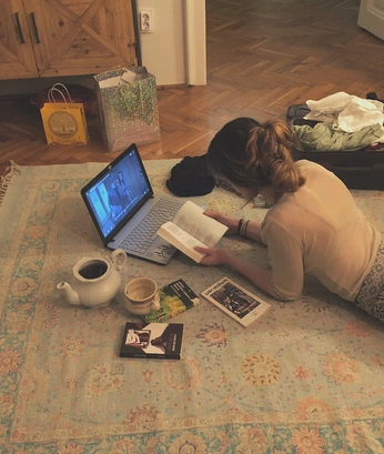 A cover of "study" cluster. The owner is krumpirusae. The cluster consists of 7 elements.