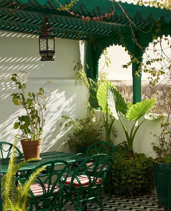 A cover of "Morocco" cluster. The owner is slowroads. The cluster consists of 3 elements.