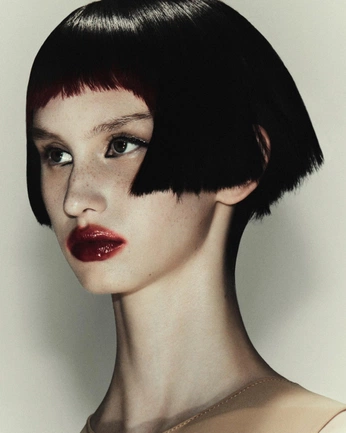 A cover of "beauty" cluster. The owner is angelafop. The cluster consists of 3 elements.