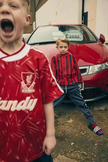 A cover of "EFC" cluster. The owner is ooehtamm. The cluster consists of 2 elements.