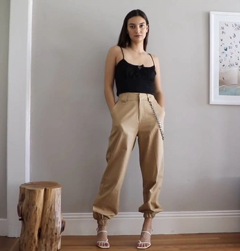 A cover of "Casual" cluster. The owner is ironlessgiant. The cluster consists of 16 elements.