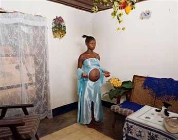 A cover of "Deana Lawson Photography" cluster. The owner is echogrid. The cluster consists of 24 elements.