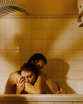 A cover of "touching you" cluster. The owner is takimoto. The cluster consists of 2 elements.