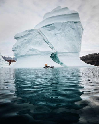 A cover of "Iceberg" cluster. The owner is alfaplum. The cluster consists of 9 elements.