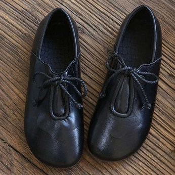 A cover of "Shoes" cluster. The owner is claraxcao. The cluster consists of 6 elements.