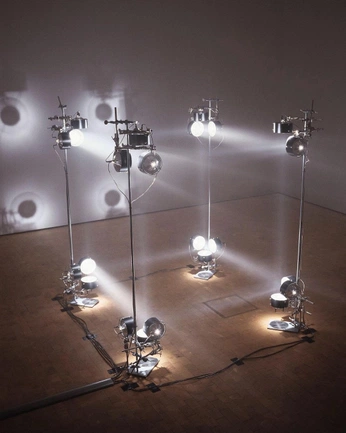 A cover of "detour" cluster. The owner is estarchives. The cluster consists of 18 elements.