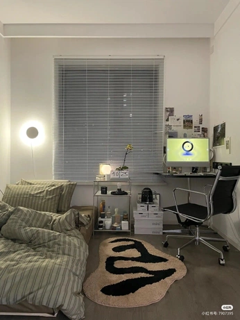 A cover of "bedroom" cluster. The owner is trycheesebread. The cluster consists of 2 elements.