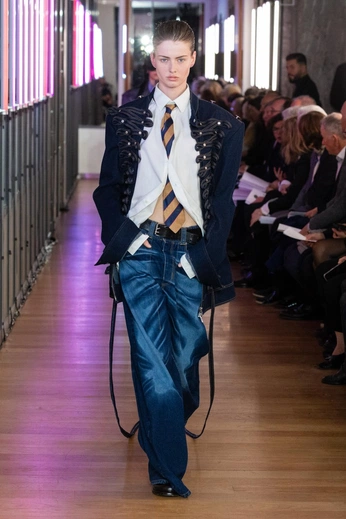 A cover of "FASHION" cluster. The owner is netovisc. The cluster consists of 1 element.