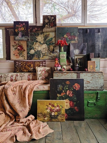 A cover of "Pammy’s Pussy Palace" cluster. The owner is lafairyair. The cluster consists of 14 elements.