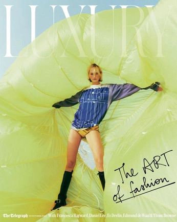 A cover of "Z //" cluster. The owner is astridjakobsen. The cluster consists of 14 elements.