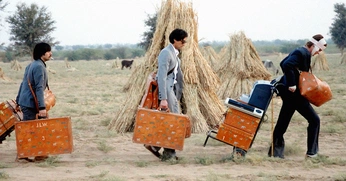 A cover of "B. A. G." cluster. The owner is versace. The cluster consists of 54 elements.