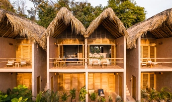 A cover of "local" cluster. The owner is eliakhaoz. The cluster consists of 2 elements.