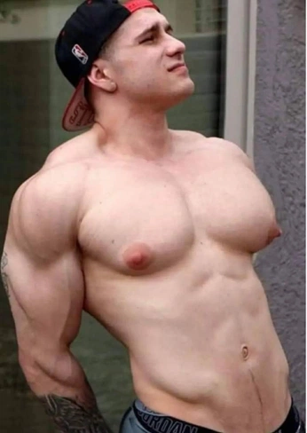 A cover of "Chest Day" cluster. The owner is daddybear. The cluster consists of 126 elements.