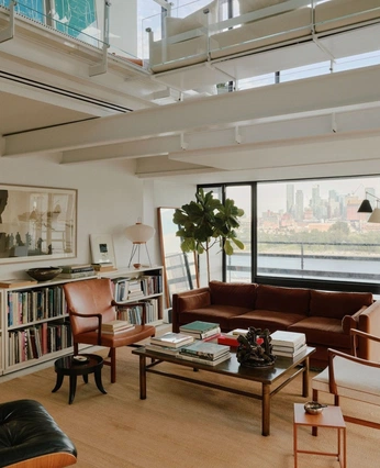 A cover of "studio tsph" cluster. The owner is renaster. The cluster consists of 1 element.