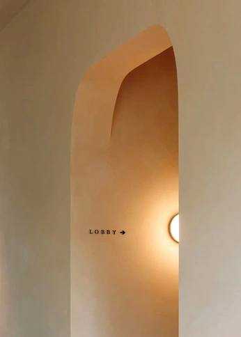 A cover of "signages" cluster. The owner is armorer. The cluster consists of 44 elements.