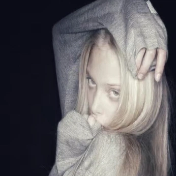 A cover of "pretty women" cluster. The owner is siberianwinds. The cluster consists of 8 elements.