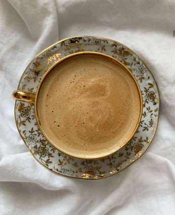 A cover of "cozy" cluster. The owner is kamrynray. The cluster consists of 12 elements.