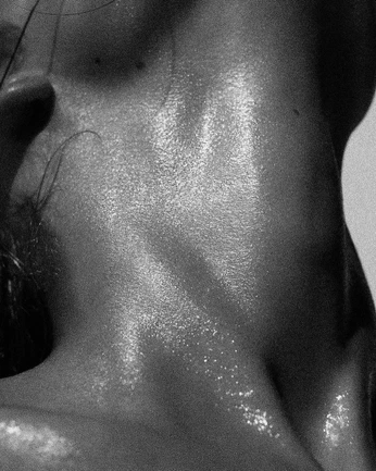 A cover of "lifting ladies" cluster. The owner is veronicatheoo. The cluster consists of 68 elements.