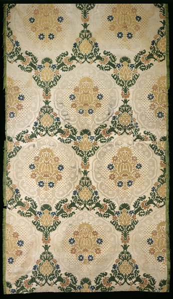 A cover of "Vault L/R" cluster. The owner is mebebabar. The cluster consists of 51 elements.