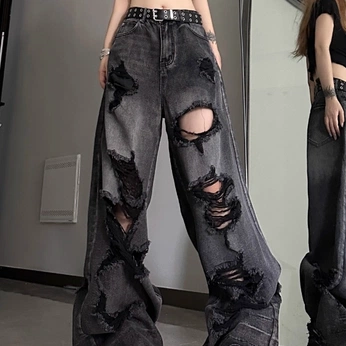 A cover of "CUTE FITSSS" cluster. The owner is straykids4life. The cluster description is "THIS IS THE TYPE OF STUFF I WEAR". The cluster consists of 184 elements.