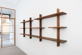 A cover of "Shelf" cluster. The owner is grobin. The cluster consists of 5 elements.