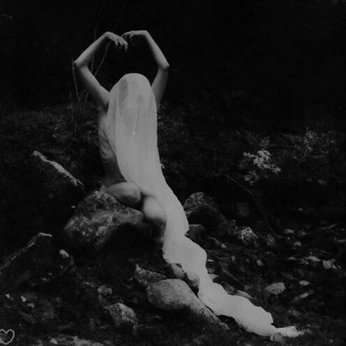 A cover of "Rnrn Médium" cluster. The owner is tristandodemo. The cluster consists of 9 elements.