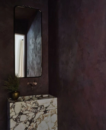 A cover of "Doheny Bathroom" cluster. The owner is laetitiaw. The cluster consists of 5 elements.