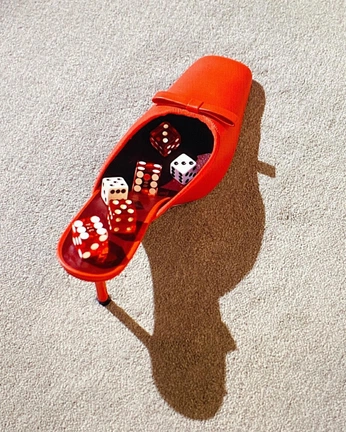 A cover of "Strong red mood" cluster. The owner is ixchelradbruch. The cluster consists of 9 elements.