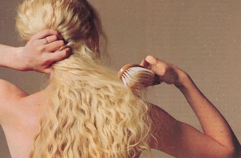 A cover of "mysterious mundane" cluster. The owner is carolacdixon. The cluster consists of 74 elements.