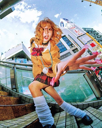 A cover of "Cool series of Things" cluster. The owner is neilyang. The cluster consists of 24 elements.