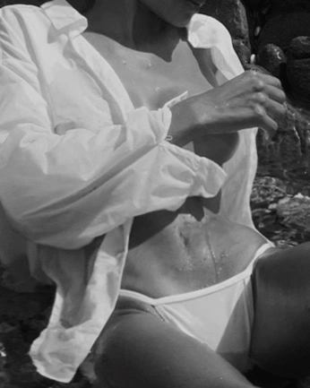 A cover of "INTERTWINE" cluster. The owner is madene. The cluster consists of 11 elements.