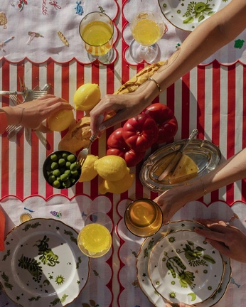 A cover of "F&B food" cluster. The owner is gnguyen. The cluster consists of 15 elements.