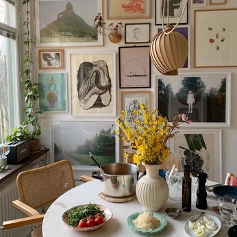 A cover of "Gallery wall inspiration" cluster. The owner is nicolecardoza. The cluster consists of 15 elements.