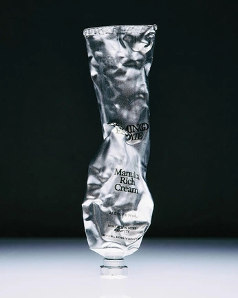 A cover of "Art Direction - Product" cluster. The owner is aliozden. The cluster consists of 39 elements.