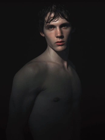 A cover of "Portraits" cluster. The owner is chrisflores. The cluster consists of 43 elements.