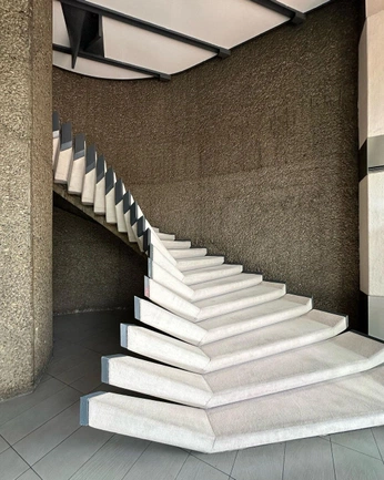 A cover of "staircases" cluster. The owner is navyeah. The cluster consists of 3 elements.