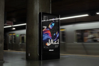 A cover of "billboard" cluster. The owner is somsupanuch. The cluster consists of 1 element.