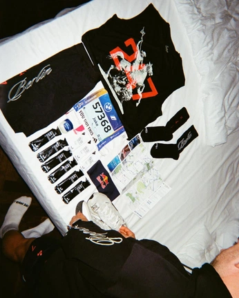 A cover of "Paris" cluster. The owner is marco.slvstr. The cluster consists of 6 elements.