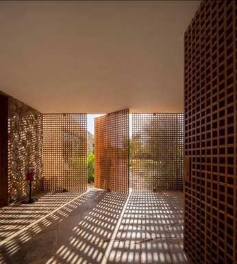 A cover of "Design-Light and Shadow" cluster. The owner is artist.josh. The cluster consists of 14 elements.