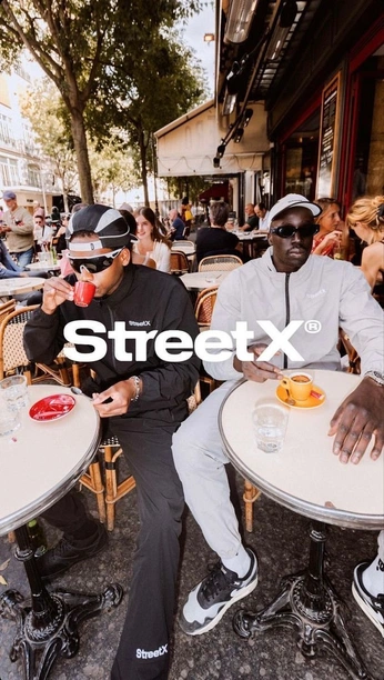 A cover of "Casey + Sammy Shoot" cluster. The owner is jakebell. The cluster consists of 17 elements.