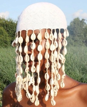 A cover of "ALLOBALU" cluster. The owner is yubalu. The cluster consists of 17 elements. 2 create it.