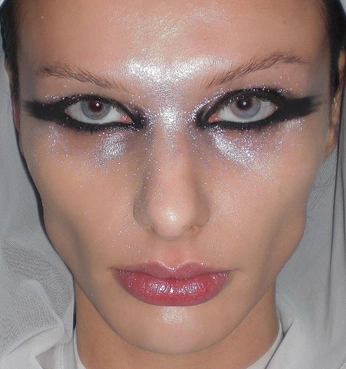 A cover of "Drag" cluster. The owner is alexnyilas. The cluster consists of 35 elements.