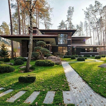 A cover of "Dream home" cluster. The owner is freefanta. The cluster consists of 2 elements.