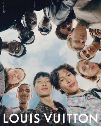 A cover of "NOCTURO" cluster. The owner is wuangdai. The cluster consists of 35 elements.