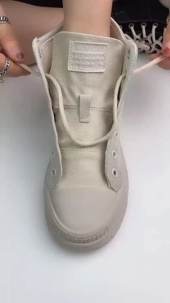 A cover of "fazer em roupas (pintr)" cluster. The owner is izyyyyyy. The cluster consists of 83 elements.