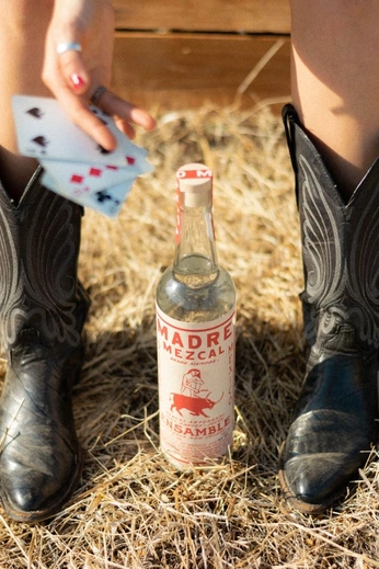 A cover of "Tierra y Zafiro | BA" cluster. The owner is ajonegromkt. The cluster consists of 11 elements.