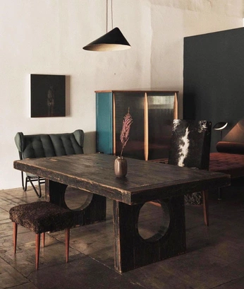 A cover of "Dark wood" cluster. The owner is 3kgbrownrice. The cluster consists of 2 elements.