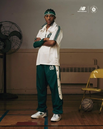 A cover of "sport" cluster. The owner is tommmmo. The cluster consists of 44 elements.